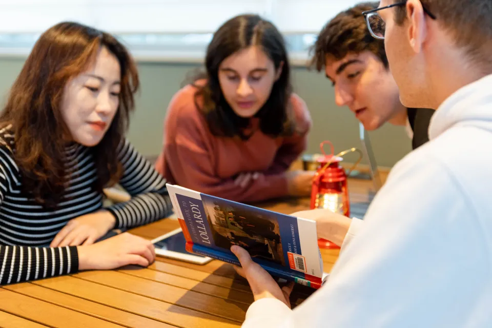 広島大学若手教員海外派遣プログラム「HU Global-TOBU! (Hiroshima University Global- Take-Off Beyond Unlimited!)Program for early career researchers」